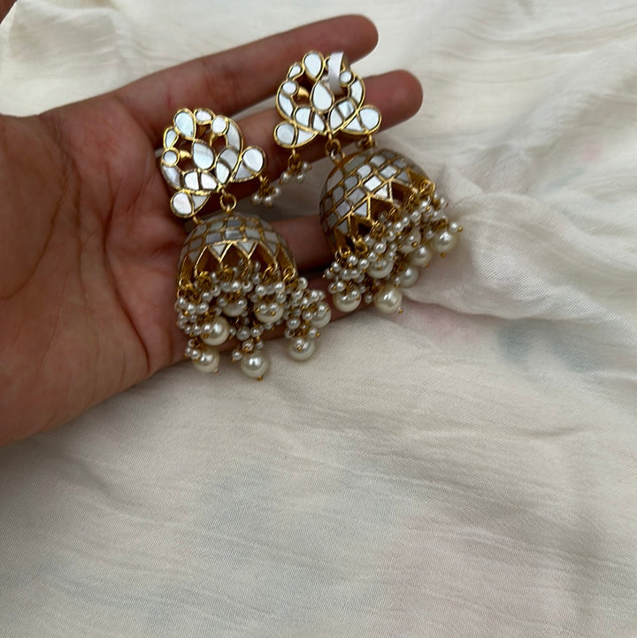 Sia Milky Jhumka