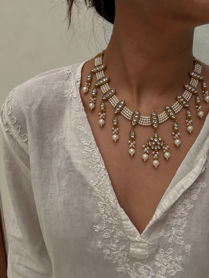 Sarika white necklace