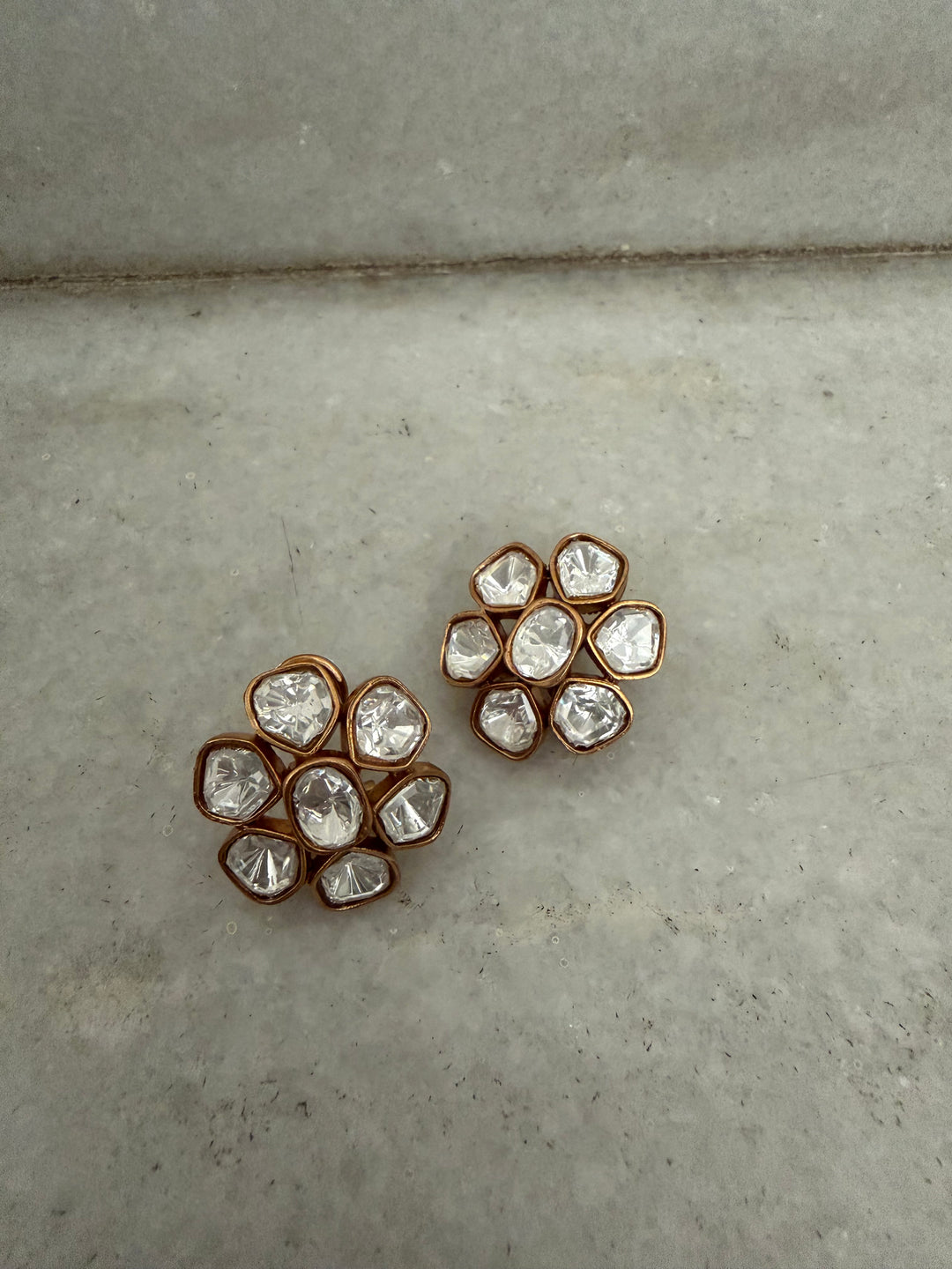 Mehr stud earrings