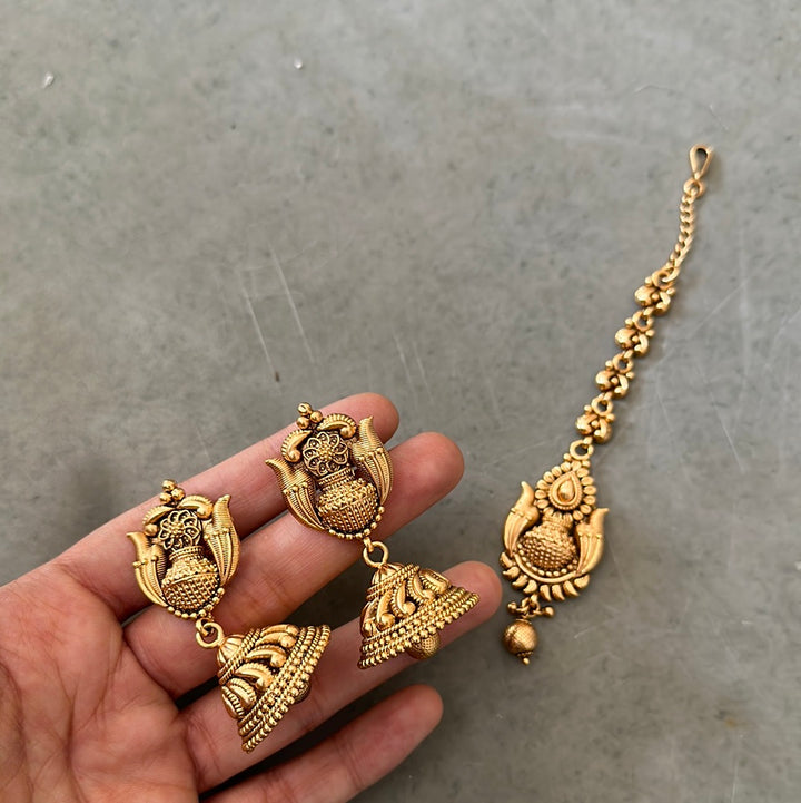 Arna Koka Necklace Set