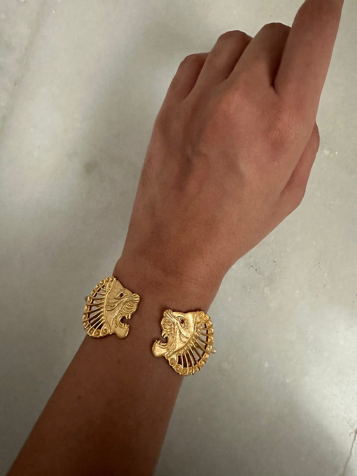 Lioness bracelet