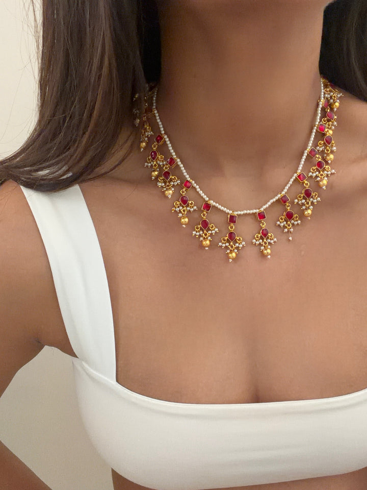 Heena pink necklace set