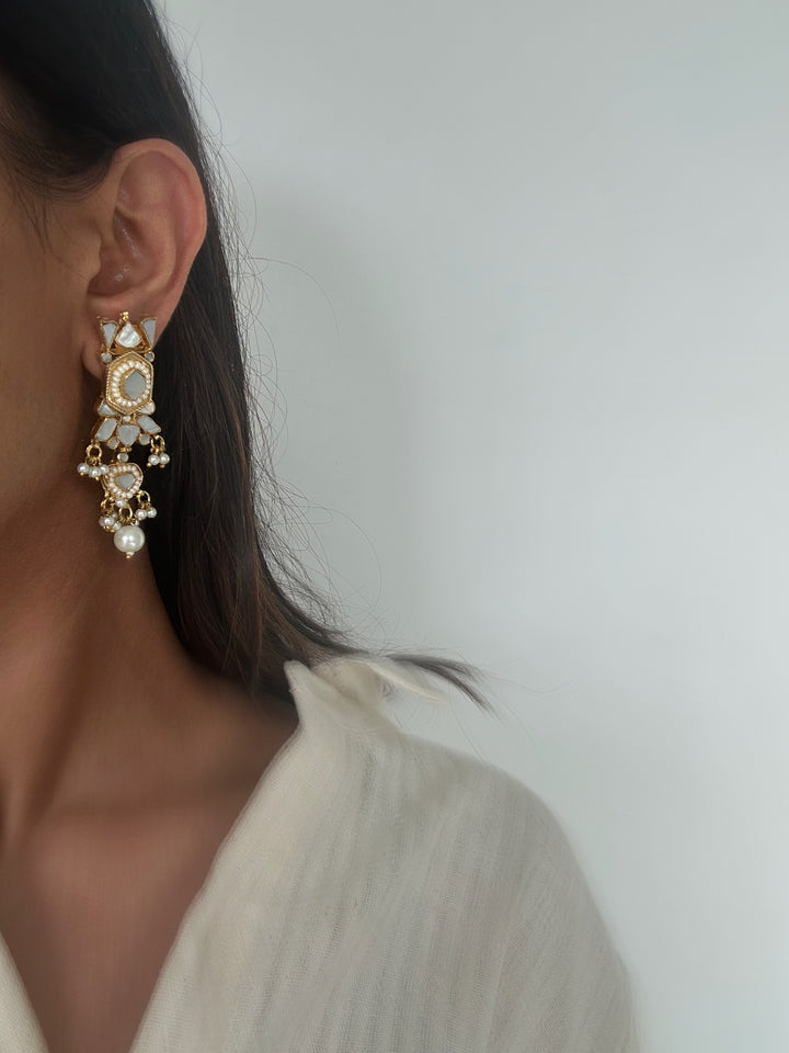 Kriya Milky Earrings