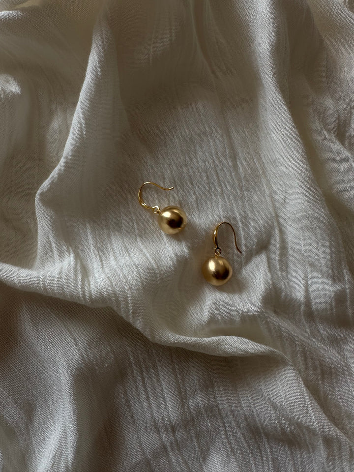 Gold Pearl Earrings