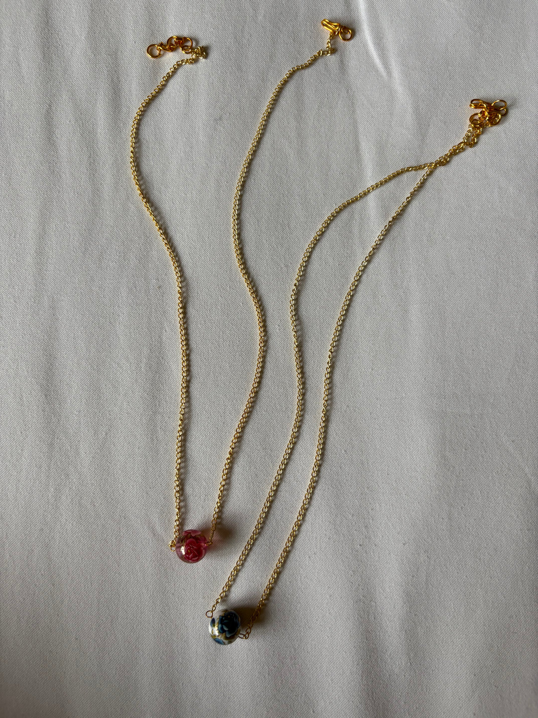 Rose ball necklace
