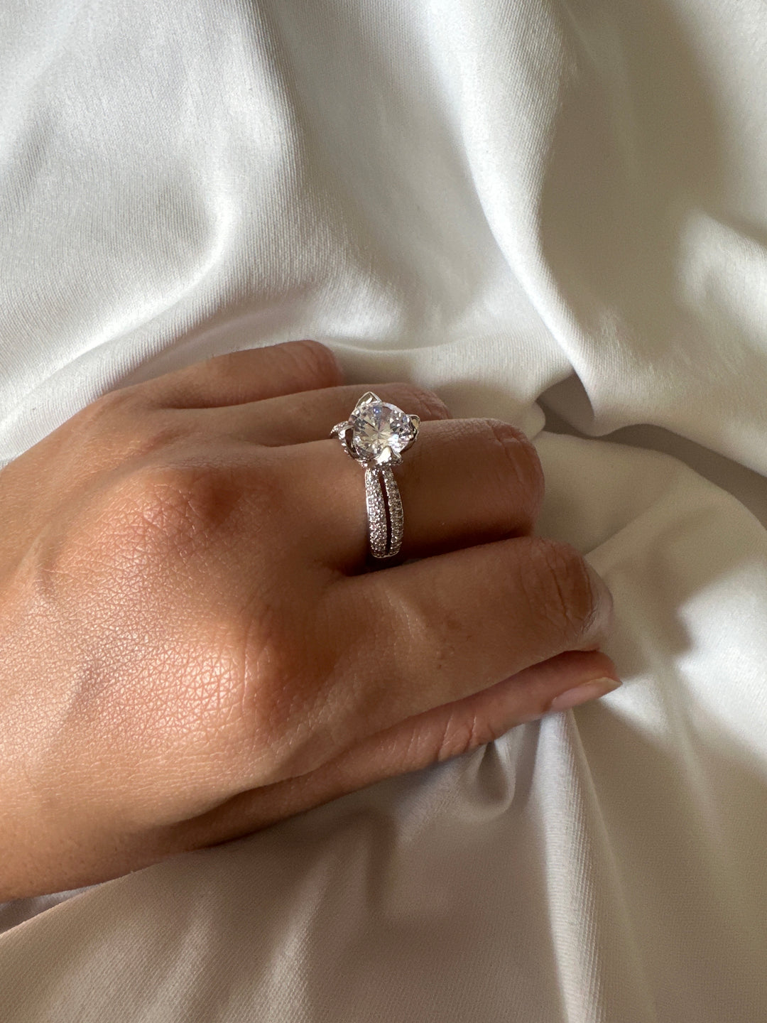 Solitaire diamonde ring