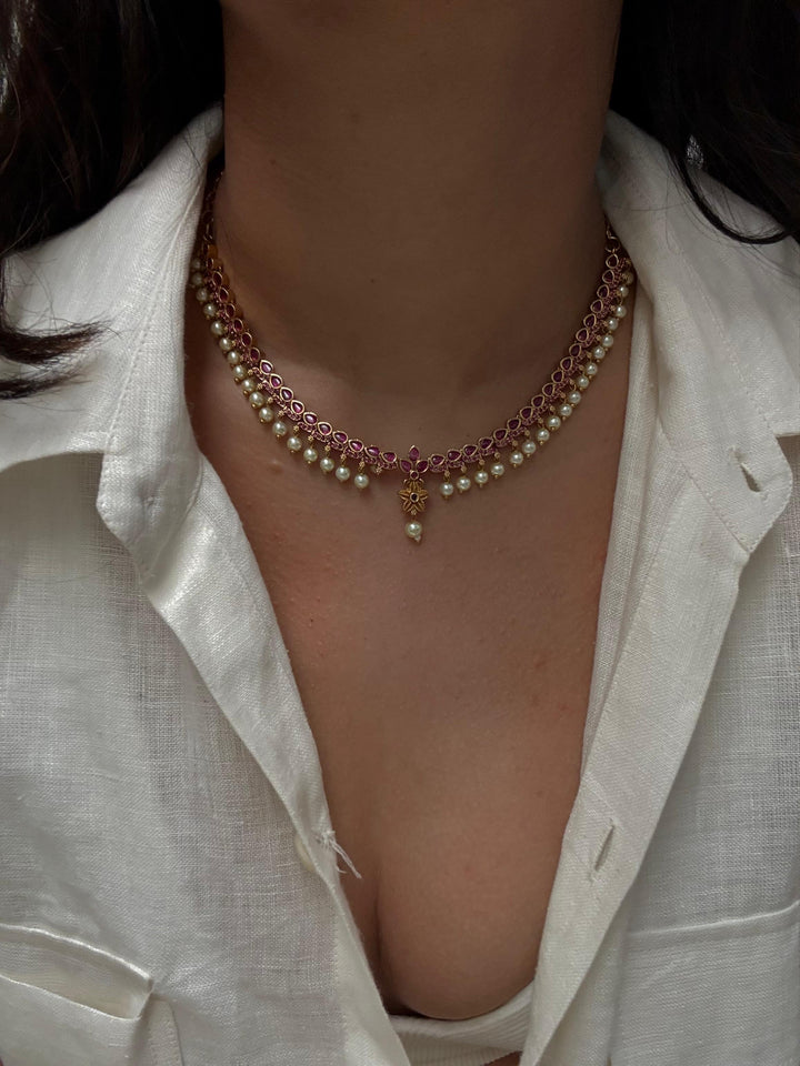 Pink temple delicate necklace set