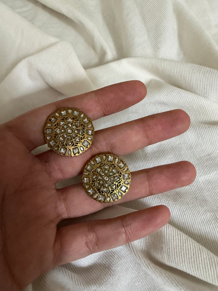Dhana stud earrings