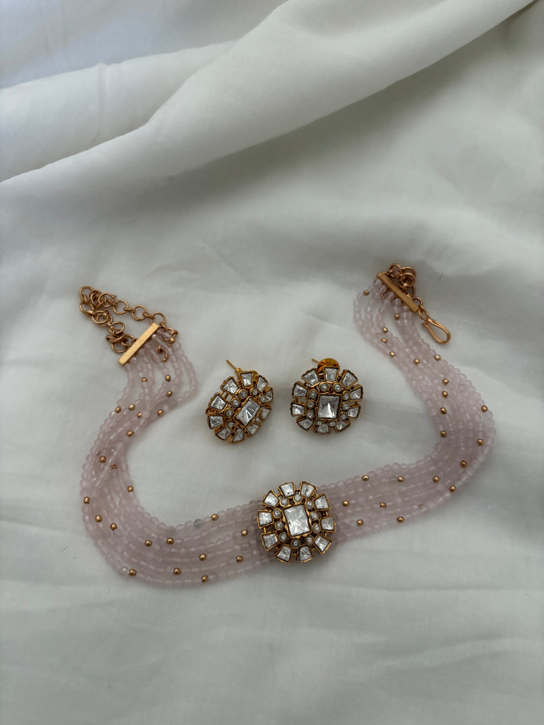 Belloro Choker