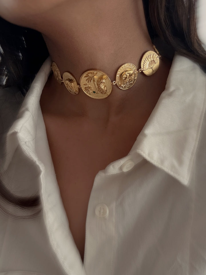 Tale of the moonlit majesty necklace