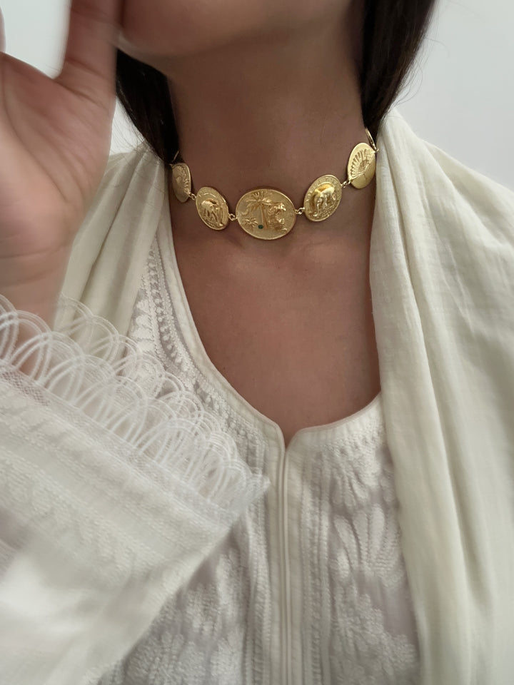 Tale of the moonlit majesty necklace