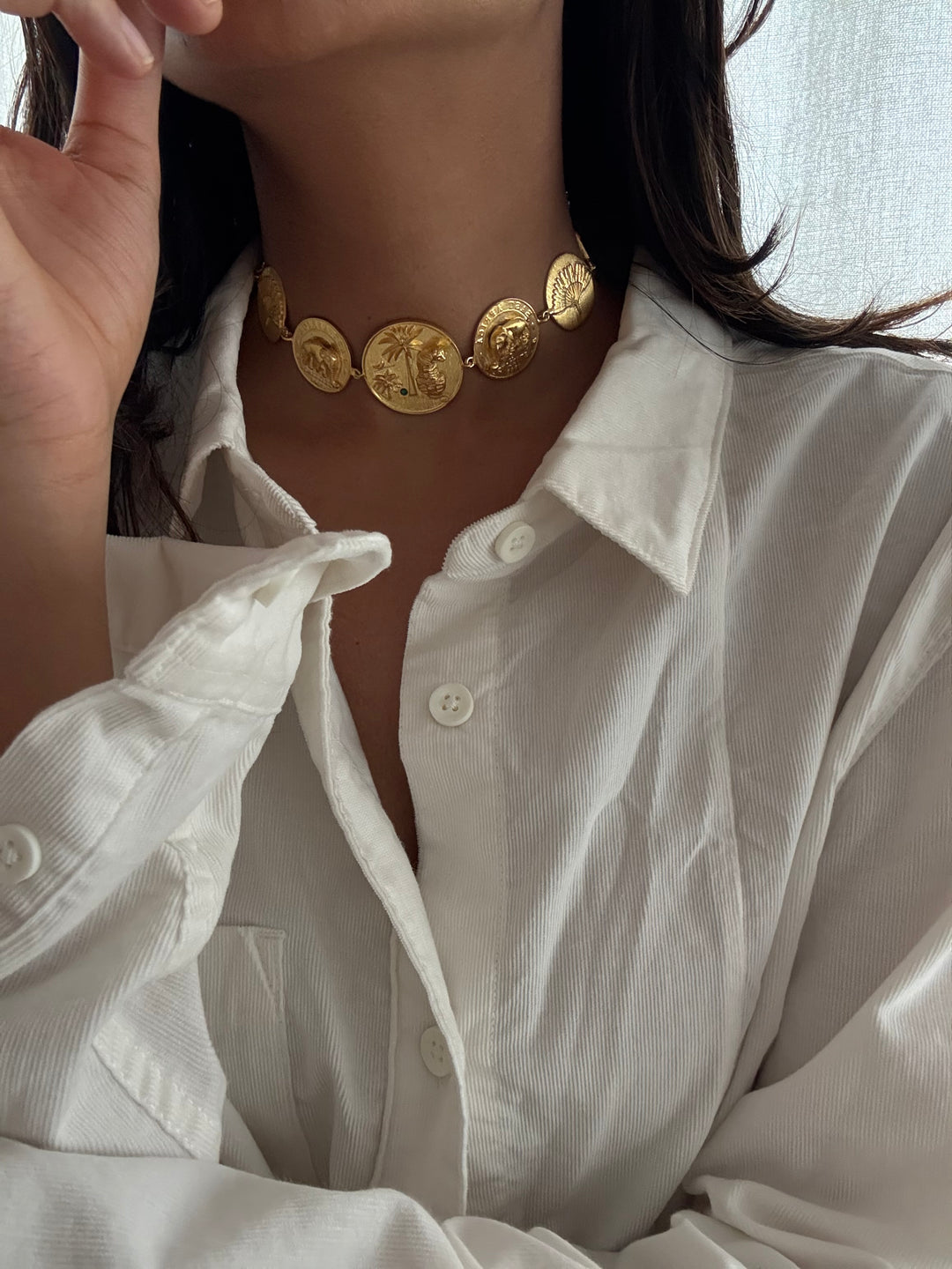 Tale of the moonlit majesty necklace