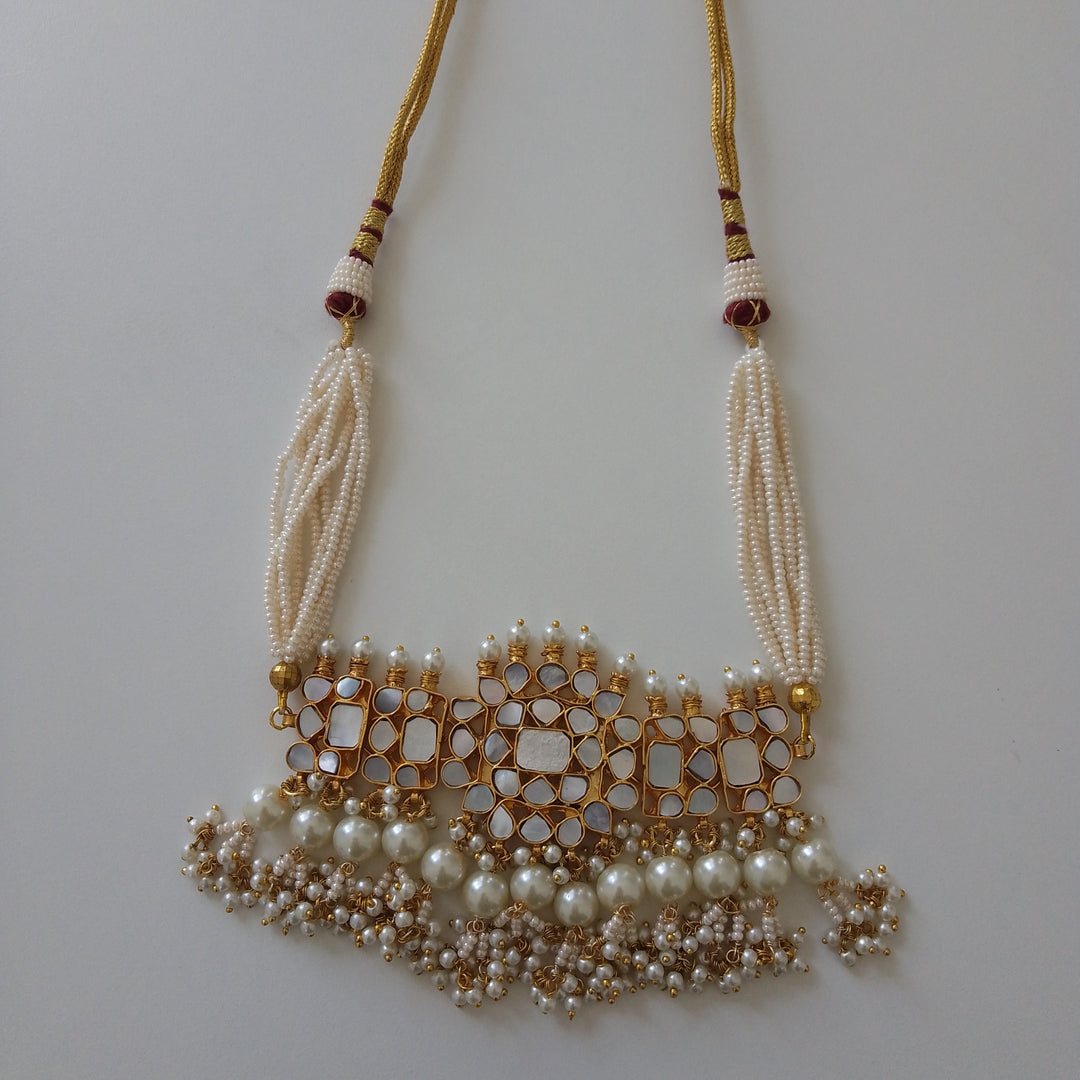 Milky Pearl Perdiot Necklace