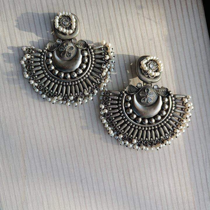 Chand Fan Earrings