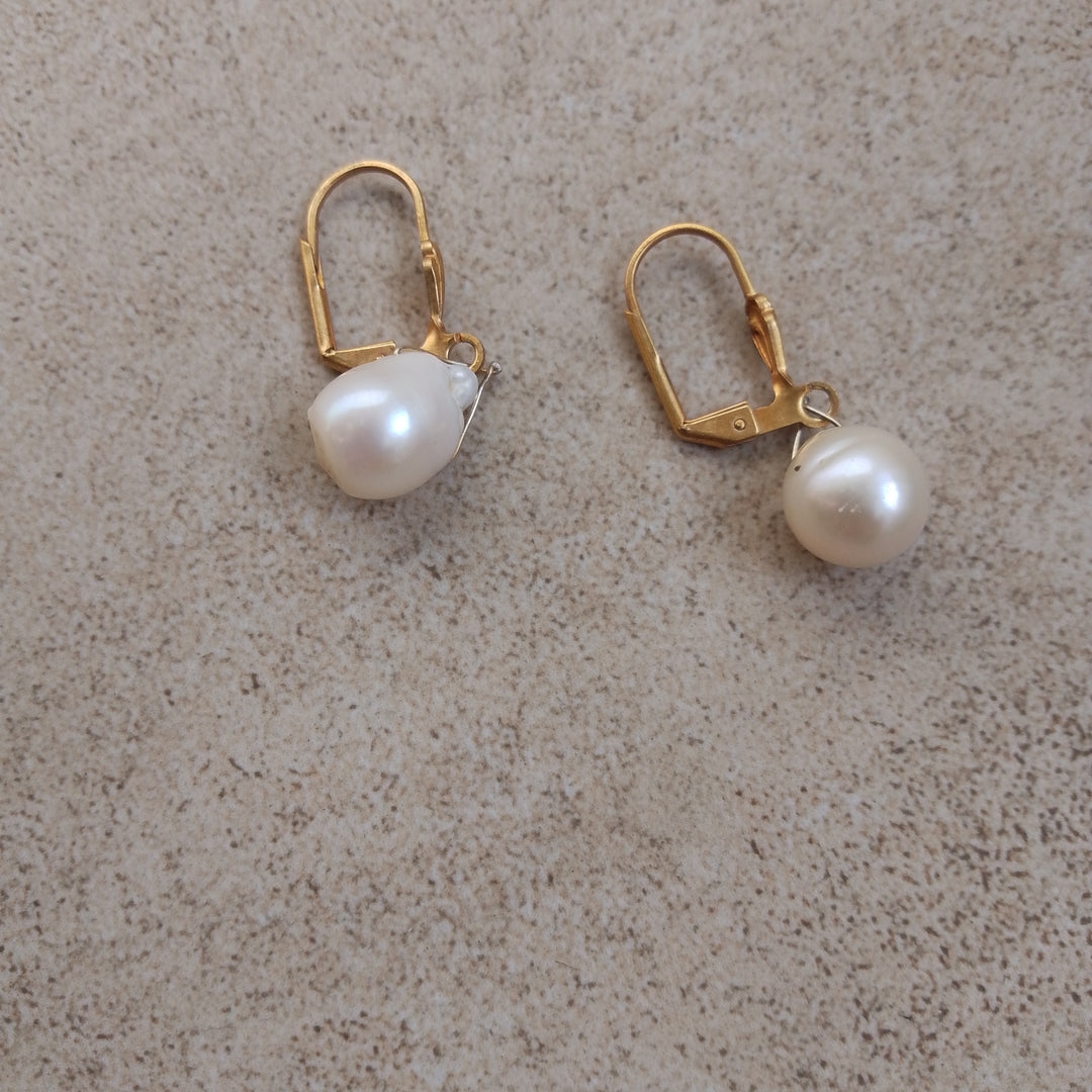 Baroque Pearl Earring