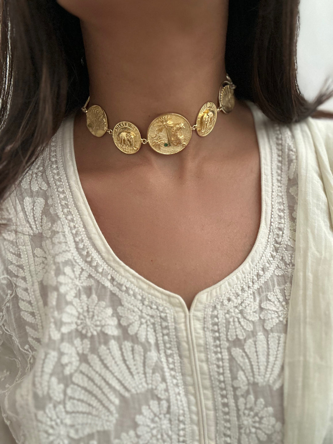 Tale of the moonlit majesty necklace