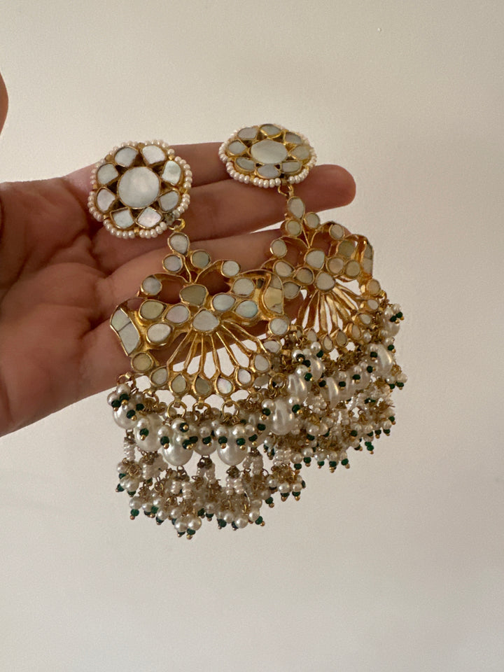 Lakshmi mop bridal necklace set