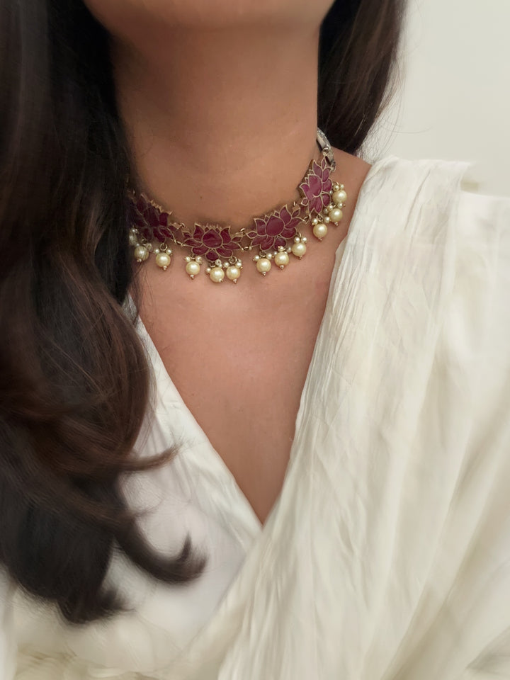 Lotus Sira Necklace Set