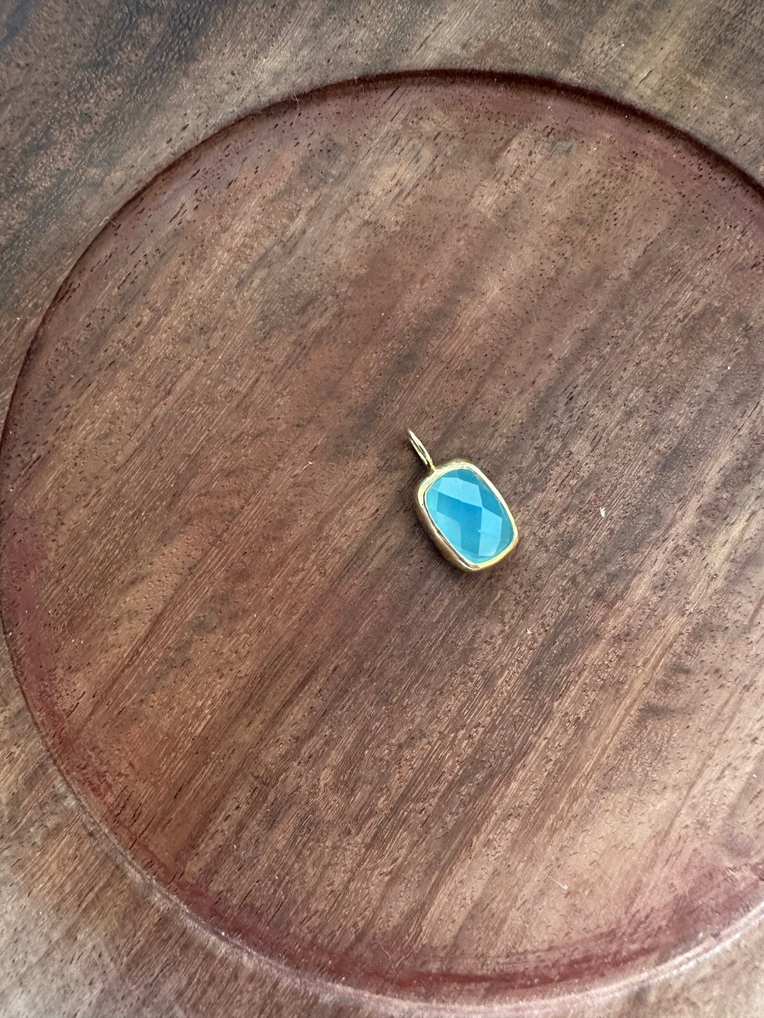 Natural stone pendant necklace