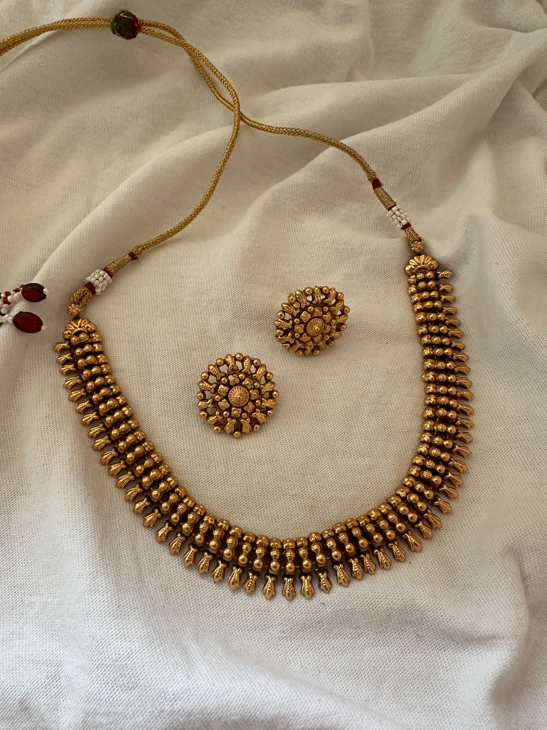 Kamakshi layered necklace set