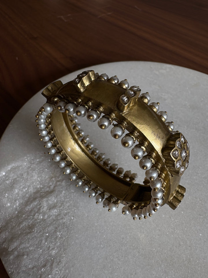 Antique Kundan Bracelet Stack