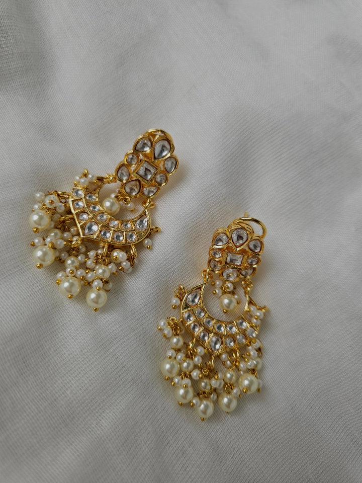 Green Zari Pearl Earrings