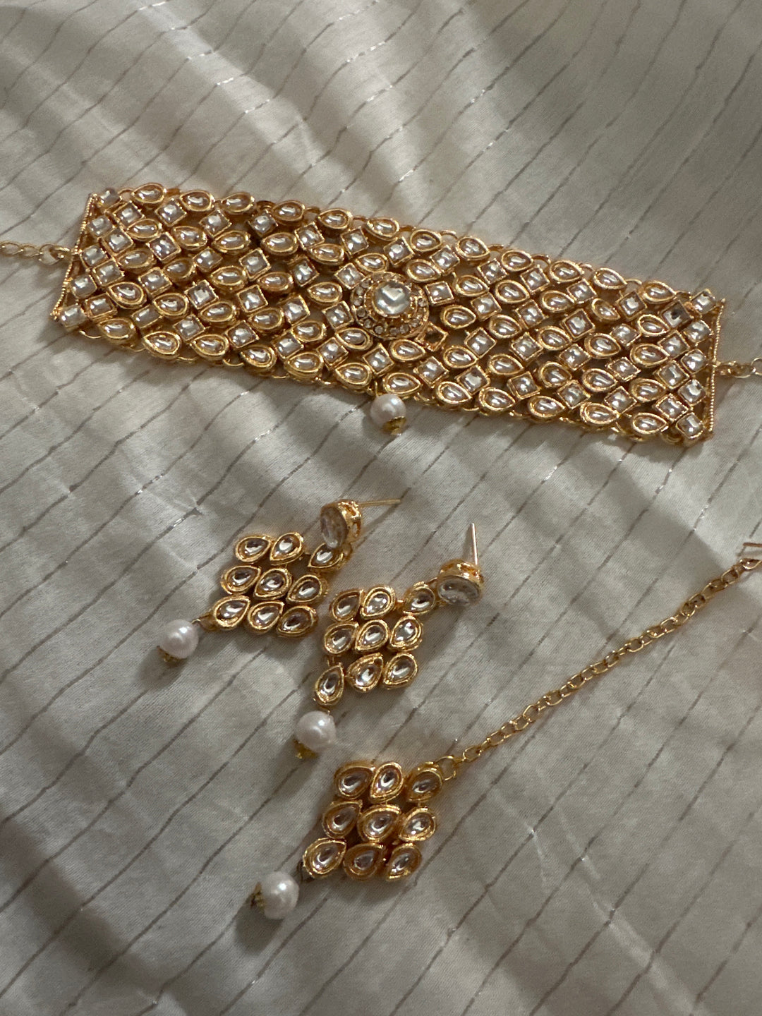 Bhav 12 necklace set