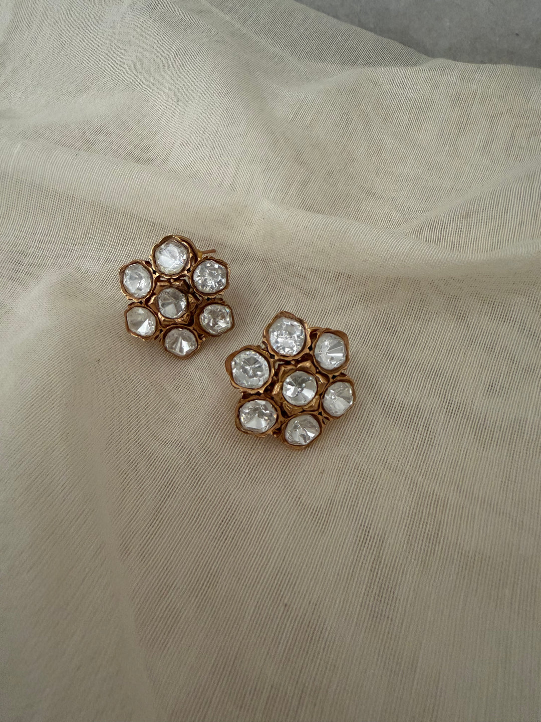 Mehr stud earrings