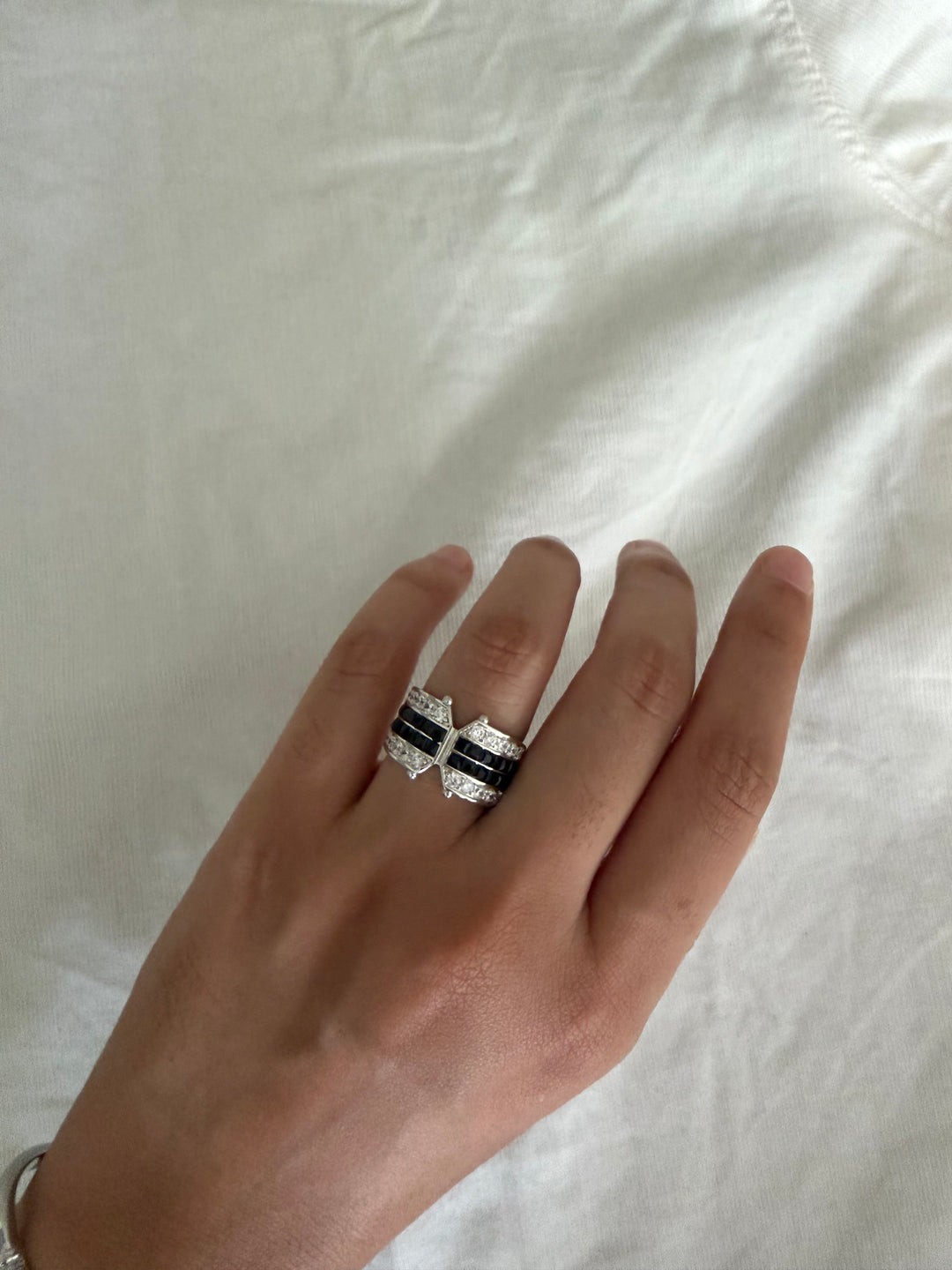 Ignite black ring