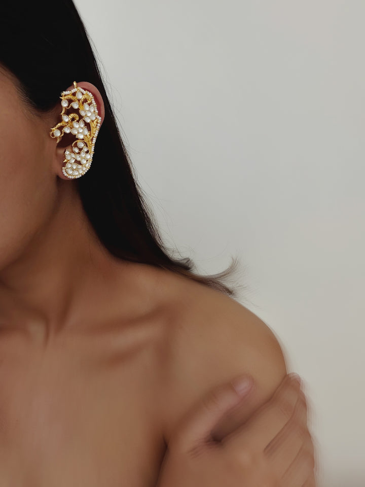 Bhanjeo leaf ear cuff earrings