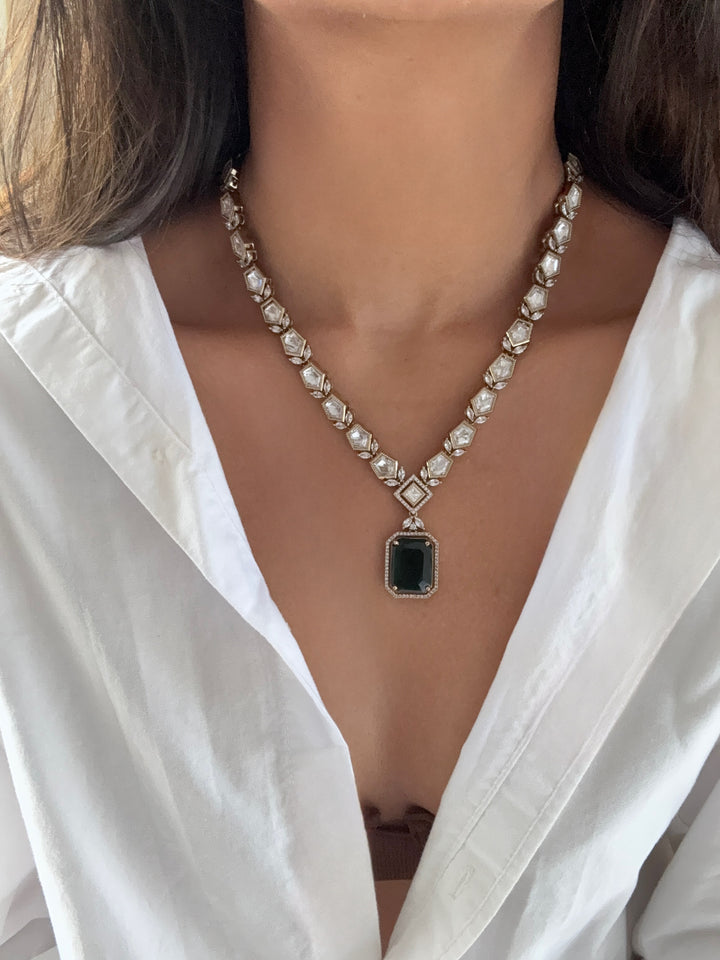 Ameli green victorian necklace