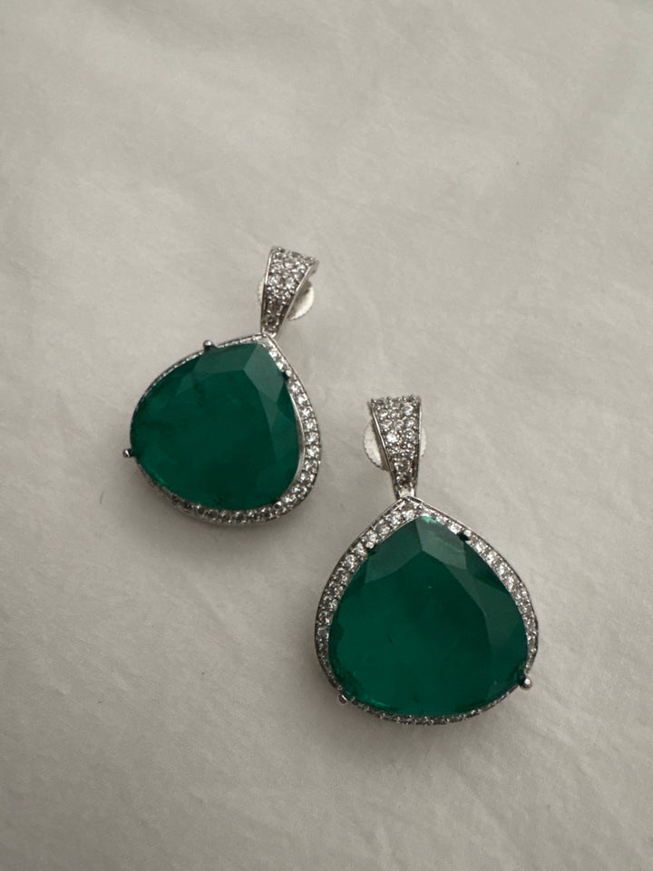 Greener classic chalcedony earring