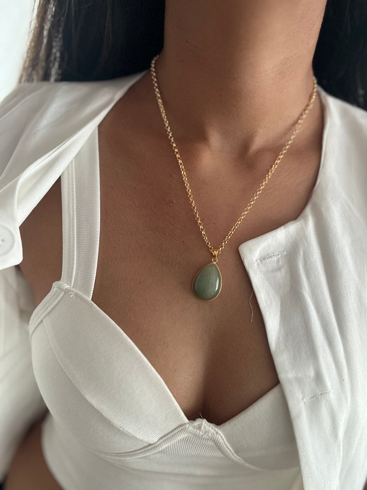 Calm green necklace