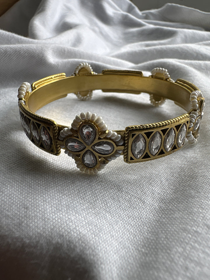 Luma bangle