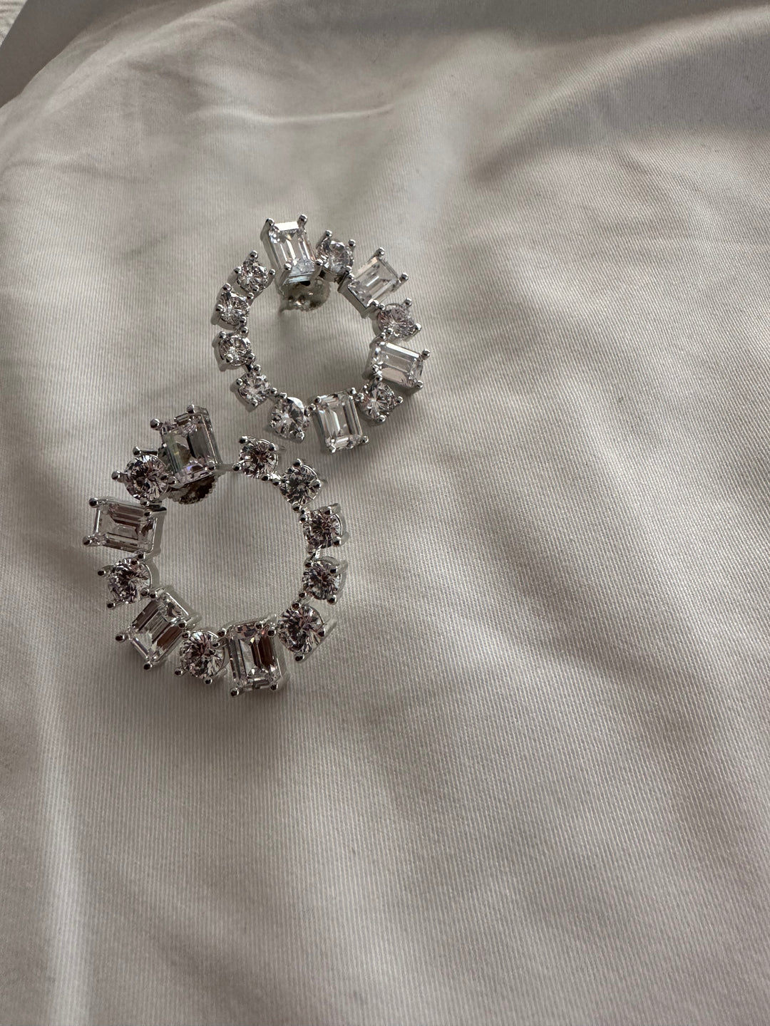 Diamonde circ hoop earrings