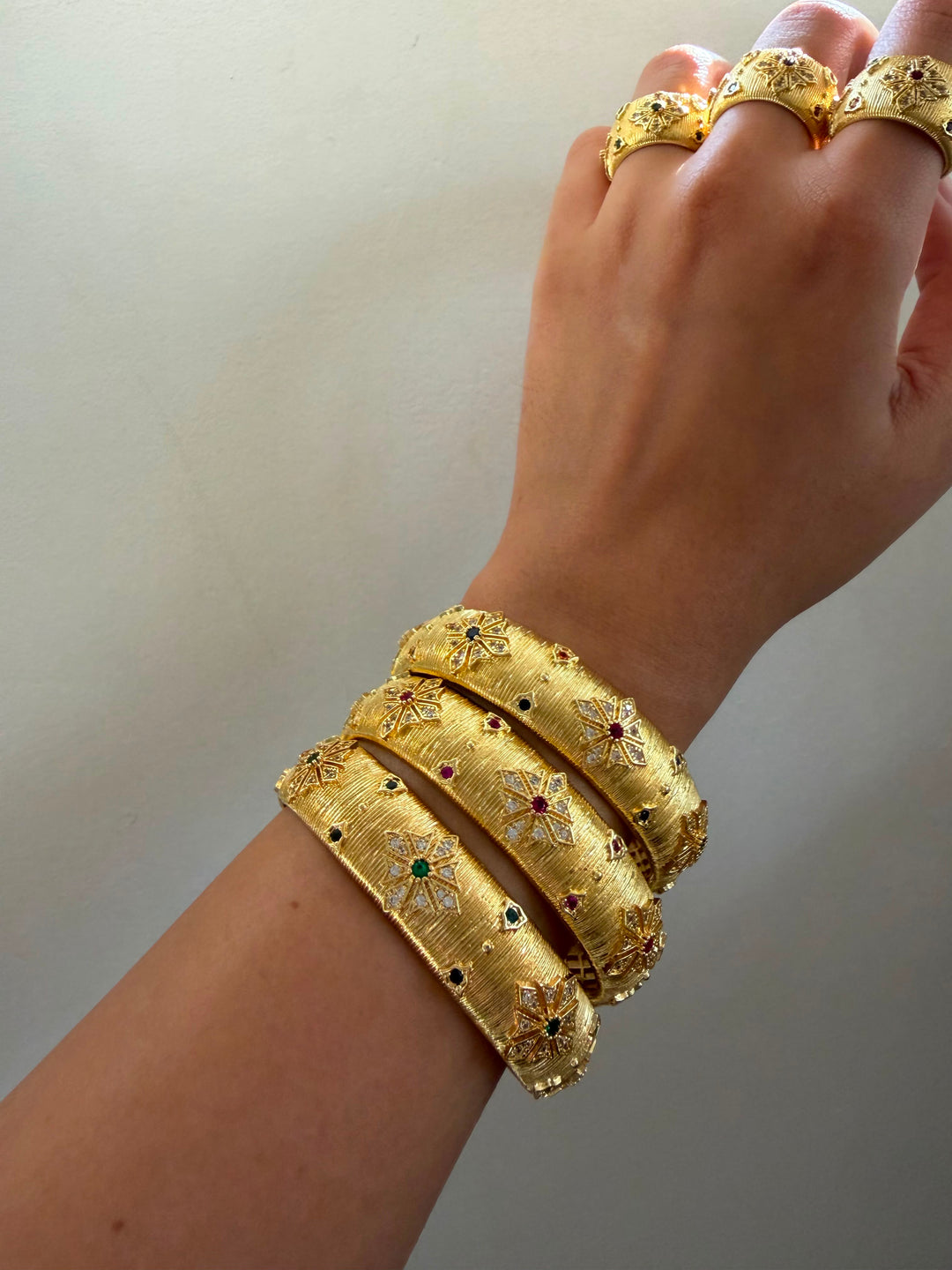 Astra jhilmil bracelet
