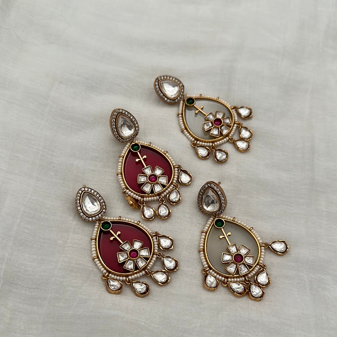 Cavos Flower Earrings