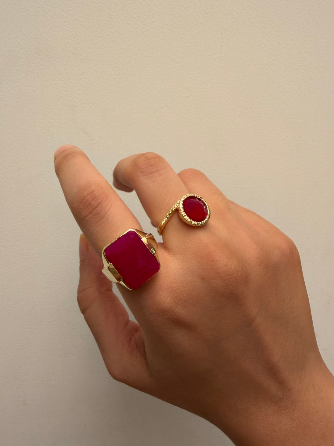 Pink onyx ring