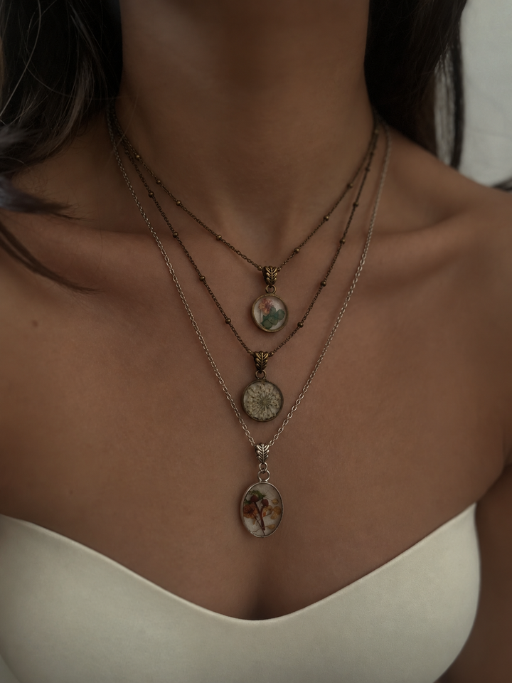 Botanical necklace