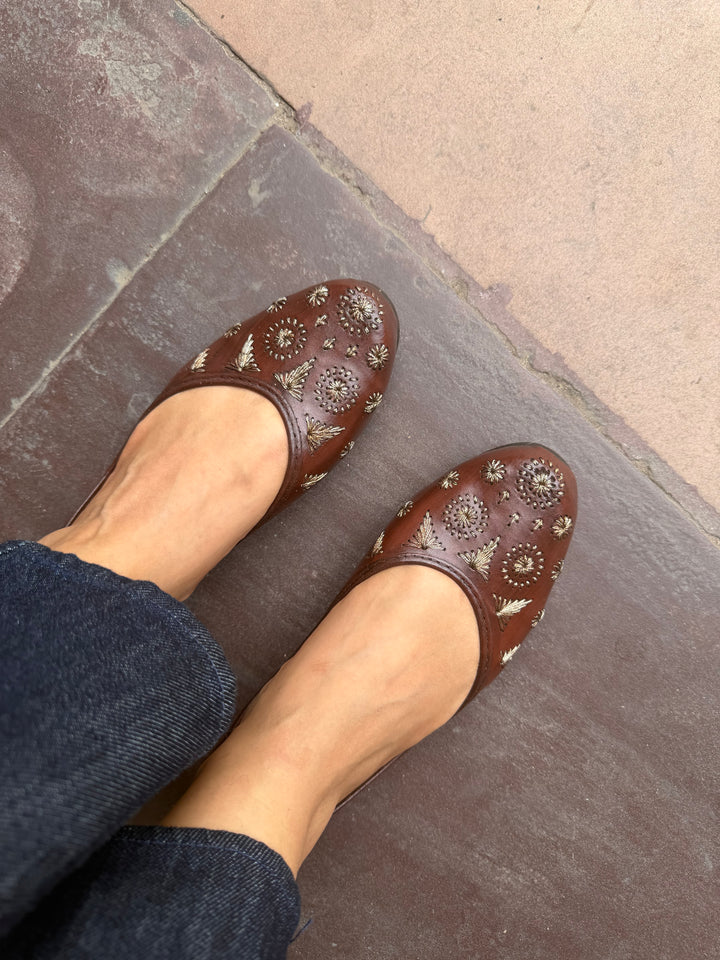 Motif shoe