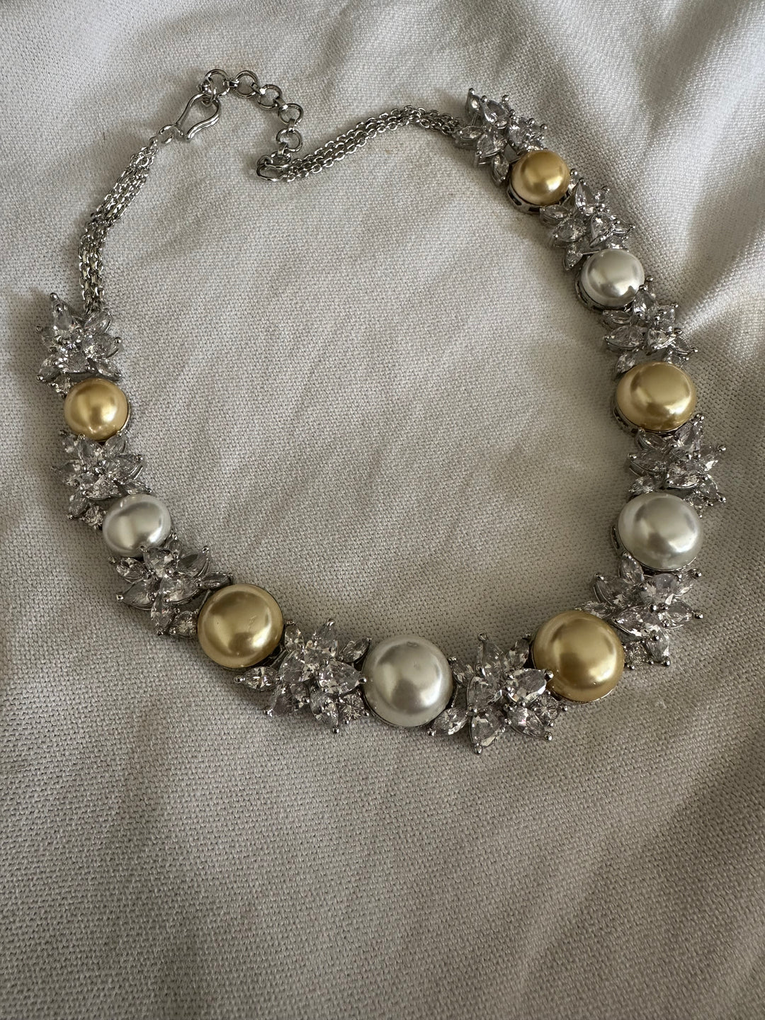 Victorian pearl bliss necklace set