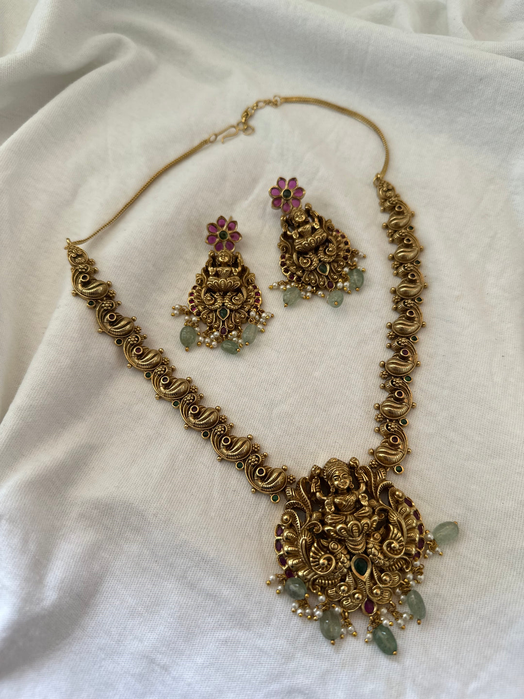 Goddess peridot necklace set