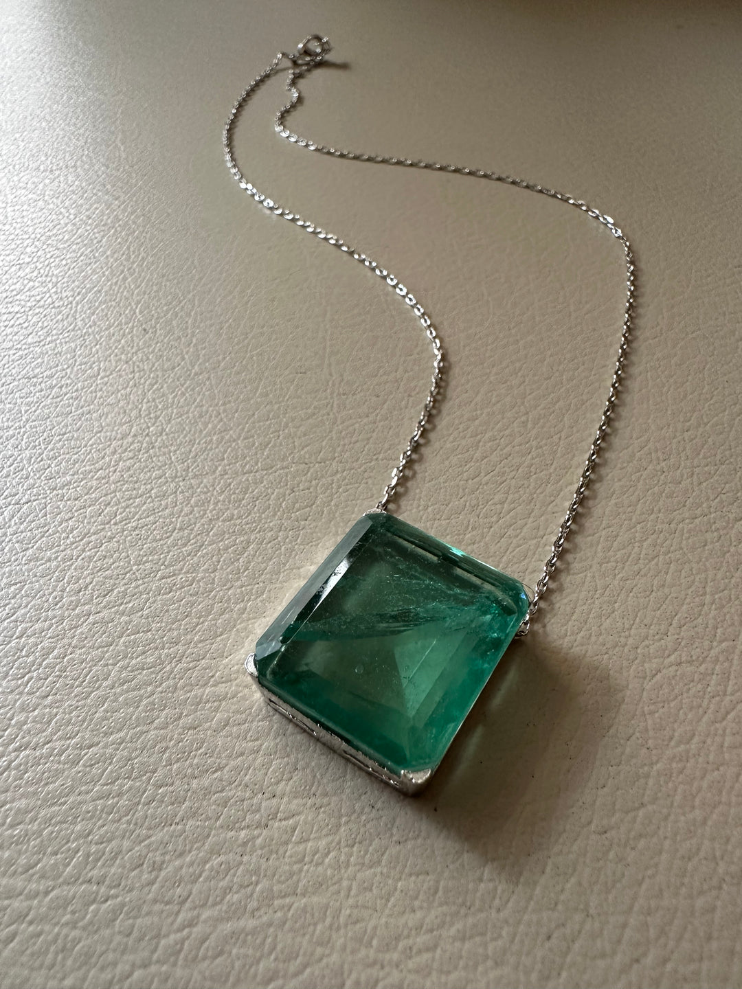 Green big tablet necklace