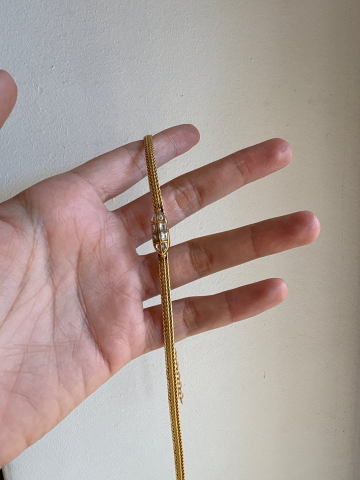 Modern age Tabeez choker necklace