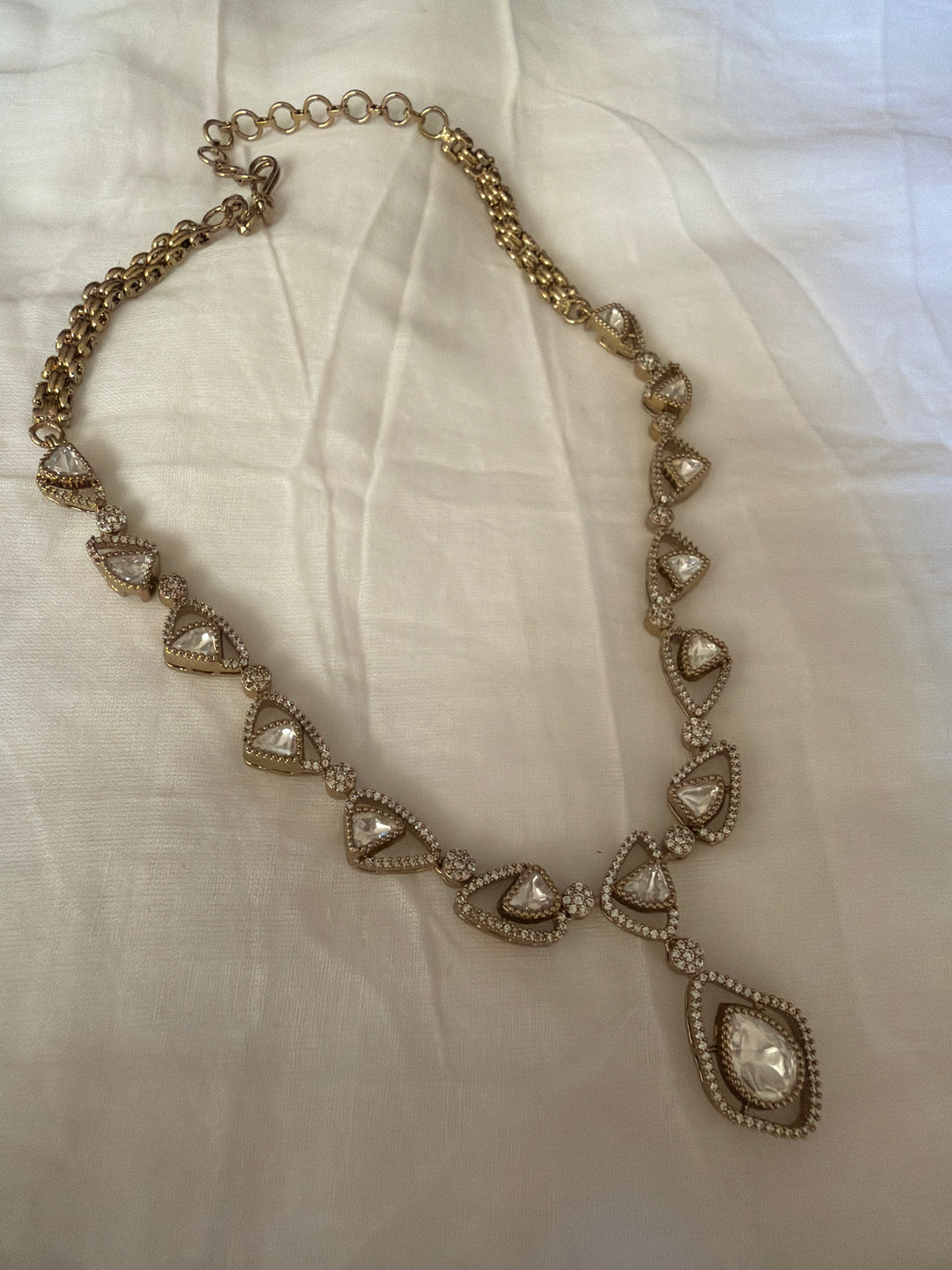 Bitaar evening necklace