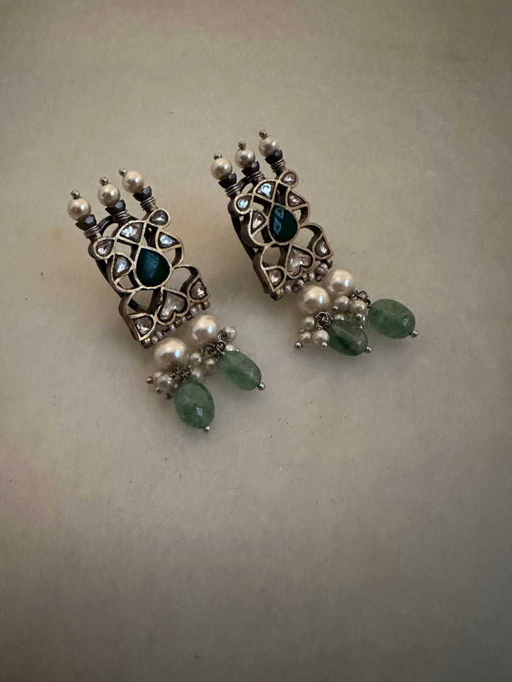 Green carnel earrings