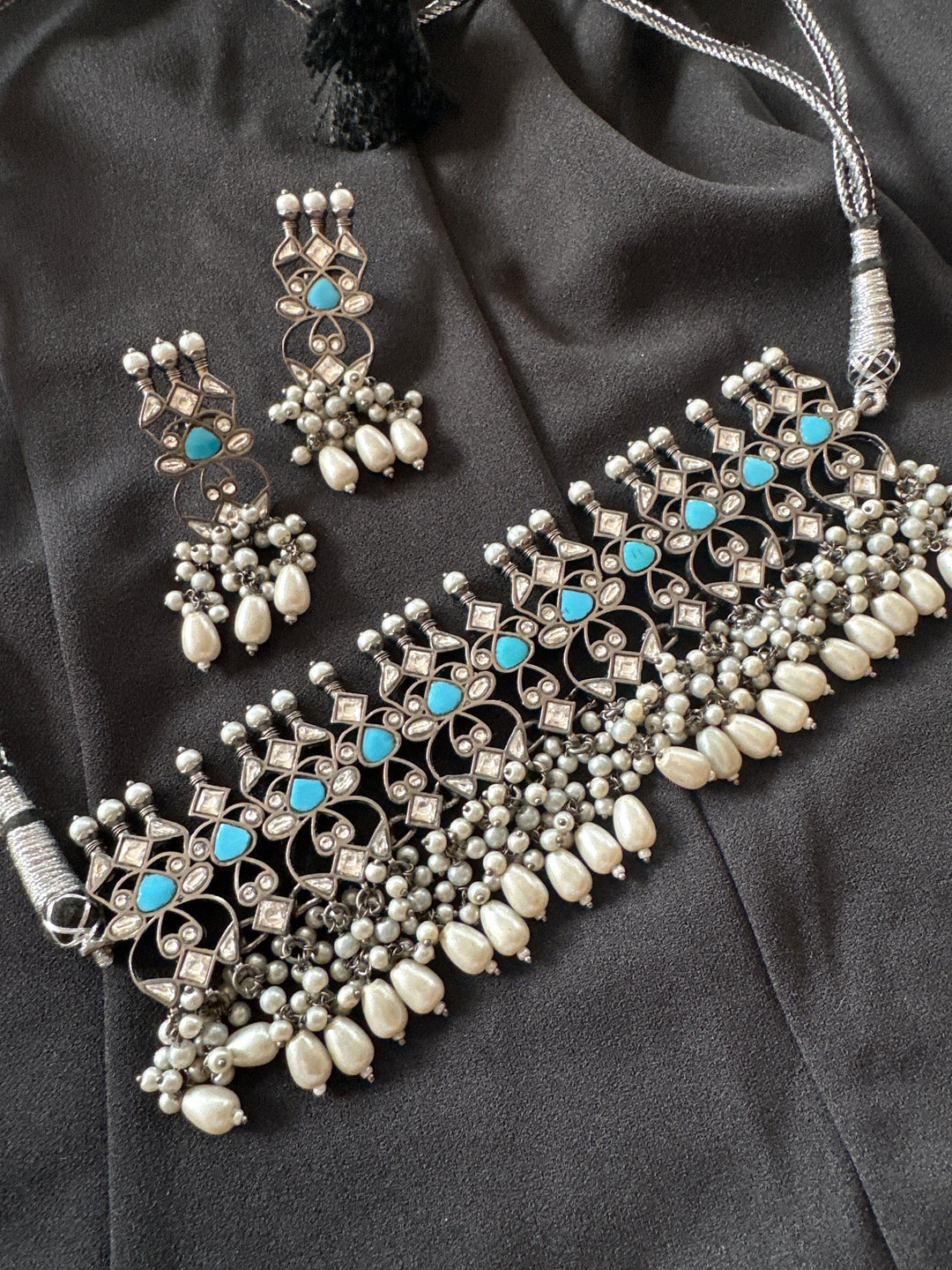 Turq charcoal necklace set