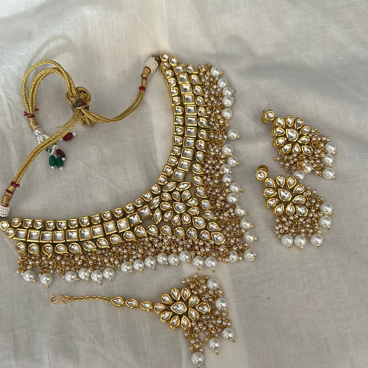 Daha Necklace Set