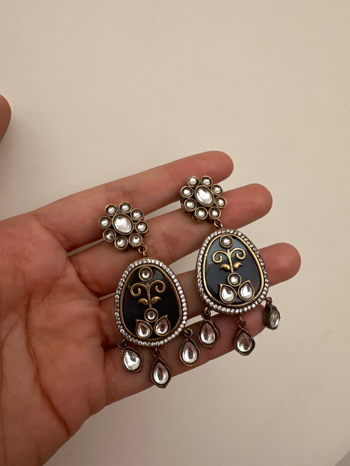 Nemiyat earring