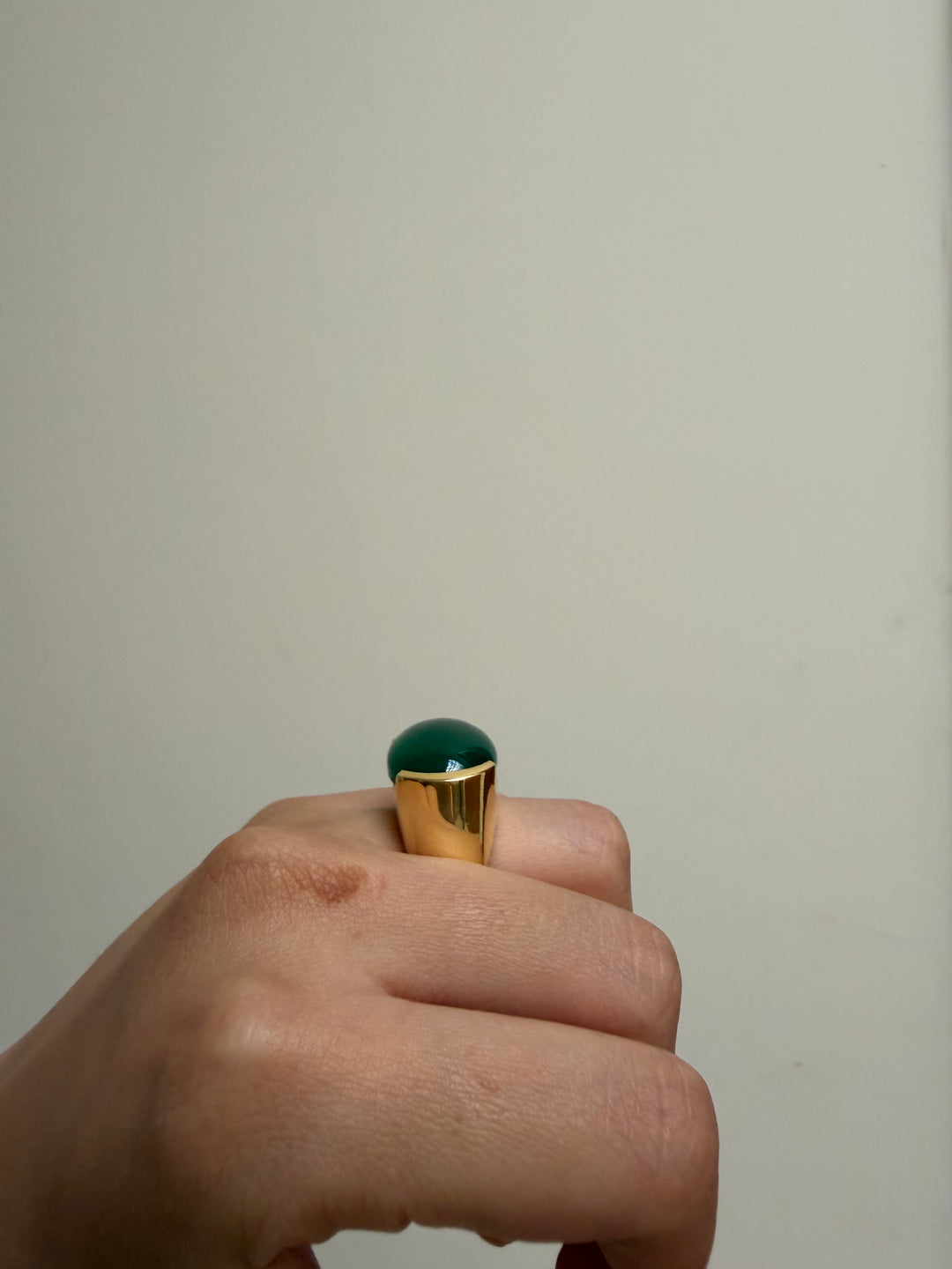 Green onyx penwood ring